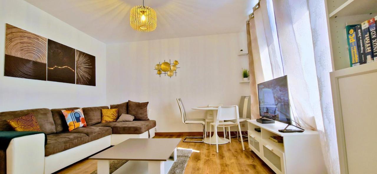Superbe Appartement Proche De Toutes Commodites. แคลร์มงต์-แฟร์รองด์ ภายนอก รูปภาพ